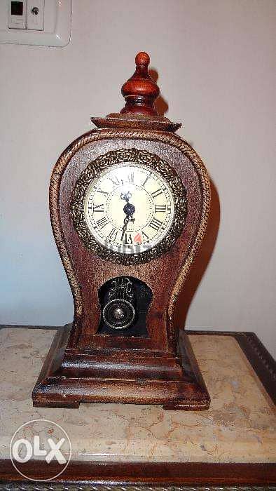 retro replica mantel clock 0