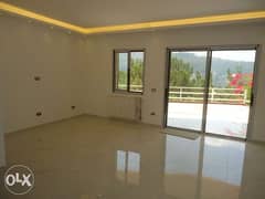 Apartment for sale in Baabdath شقه للبيع في بعبدات