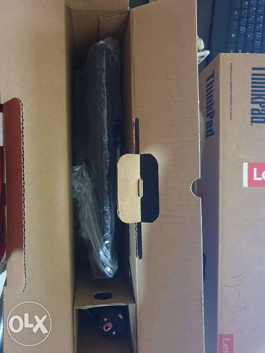 Lenovo Thinkpad Yoga 11e 5G Laptop 2