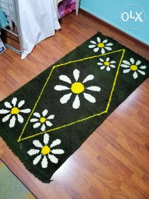 Handmade carpet 0