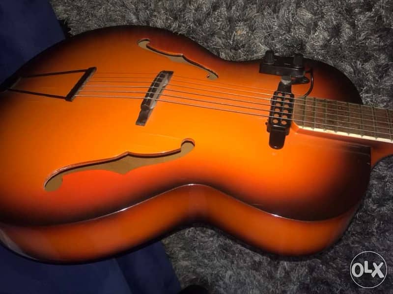 Vintage Cremona Guitar غيتار قديم 1