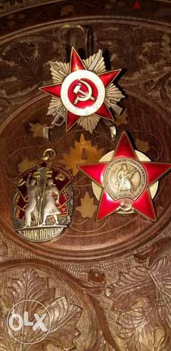 ميدالية روسية فضة سعر الواحده  65$ 0