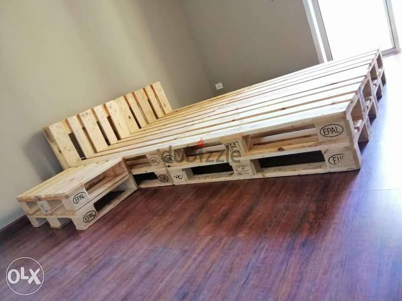 Wood bed pallets new style form تخت طبالي مع كمود 5