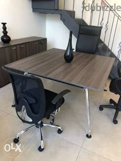 Meeting table Italian made with 2 low cabinets