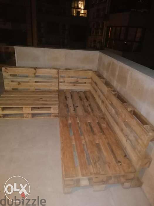 Corner Pallet new outdore set Creative wood جلوس طبالي خشب زاوية 3