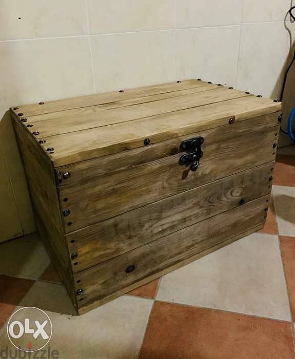 Vintage wood box 60x40 صندوق خشب شغل يدوي 1