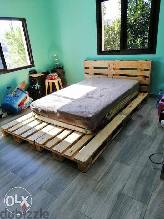 Wood creative palettes large bed تخت طبالي خشب مفرد ونص 1