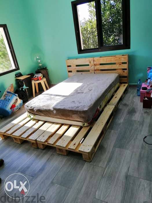 Wood creative palettes large bed تخت طبالي خشب مفرد ونص 2