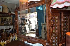 solid wood console engraved with mirror
