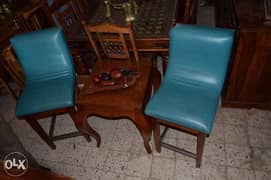 2 blue leather bar chairs with table 0