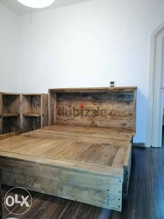Old closet wood bed queen size تخت مجوز خزانة دريسوار شكل قديم 3
