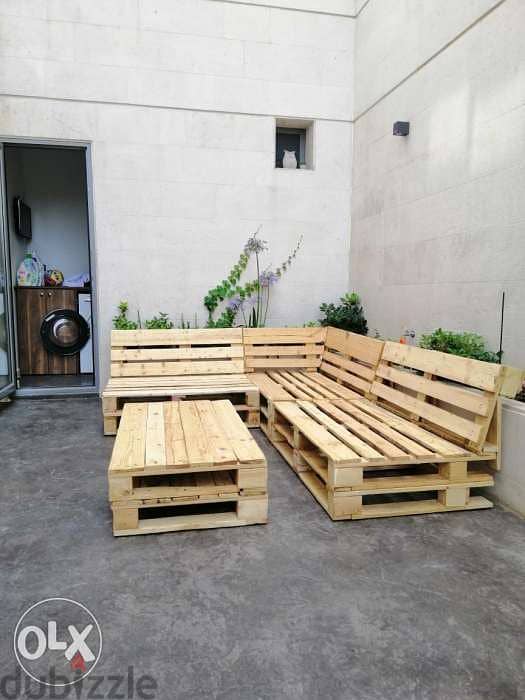 Outdoor L shape pallets set with table زاوية خشب طبالي مع طاولة 6