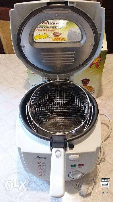 Electronic Deep Fryer for Kitchen 3 Liters مقلاية زيت كهربائية 3 ليتر 1