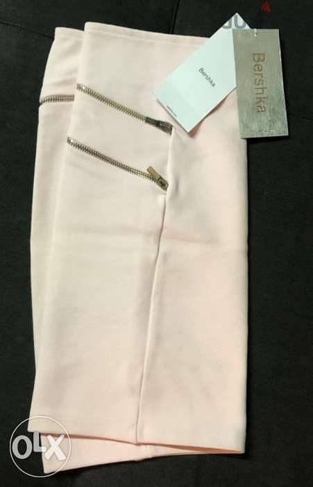 NEW/BERSHKA brand, women skirt, pink color, تنّورة 3