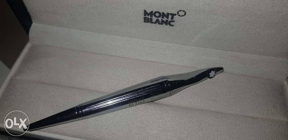 Mont Blanc pen 100$ 3