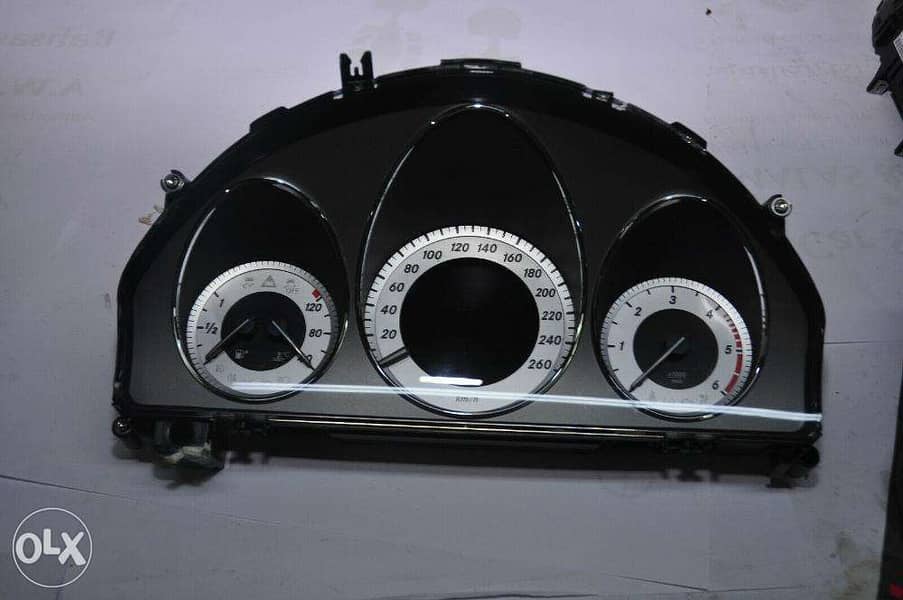 MercedesBenz W204C-CLASS speedometer instrument A2049006213 1