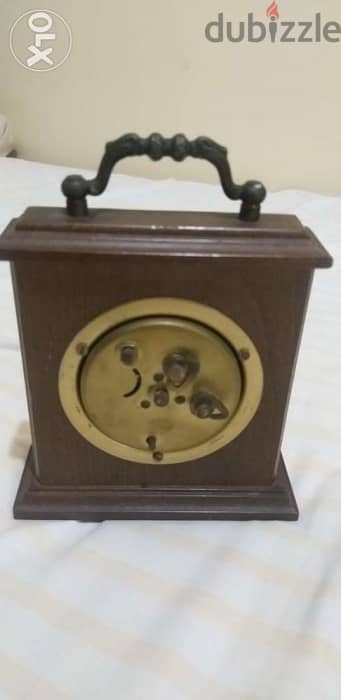 antique manual winding table clock 3