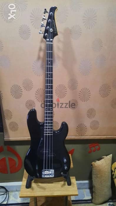 Silvertone Vintage Electric Bass guitar For Sale بيز الكتريك للبيع