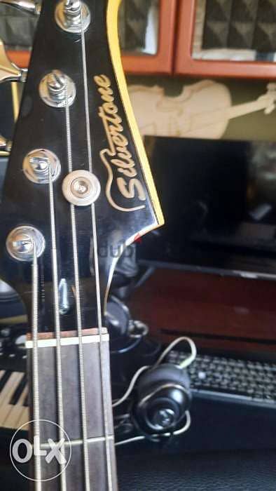 Silvertone Vintage Electric Bass guitar For Sale بيز الكتريك للبيع 2