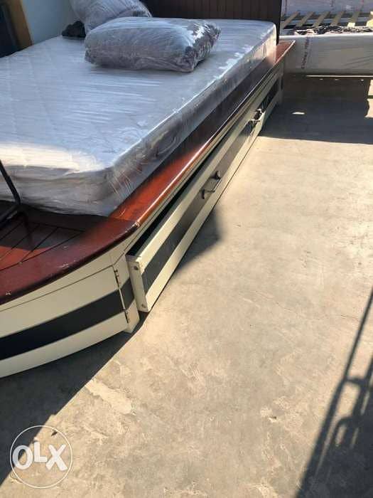boat bed with drawers 4