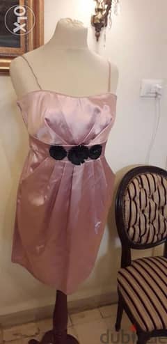 . Short dress(LIKE NEW)
