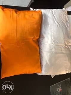 2 small pillow wool 50x30 cm & 45 x 27 cm