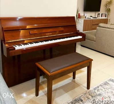 عروضات مميزة على جميع البيانوات ابتدأ من ٨٠٠ دولار piano