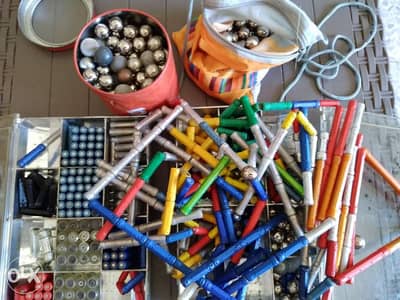 Big quantity of Magnets toys for all ages in a very good condition