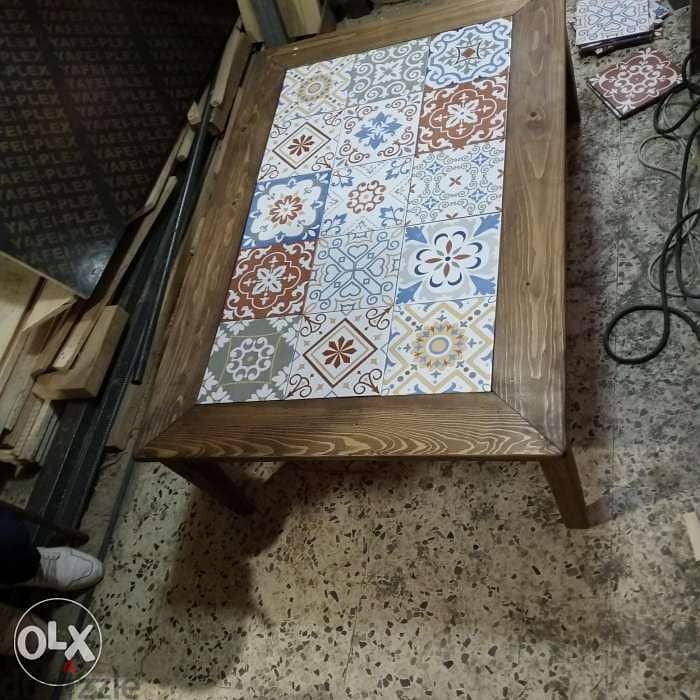 Wood vintage table tile on the top طاولة وسط وجه بلاط 2