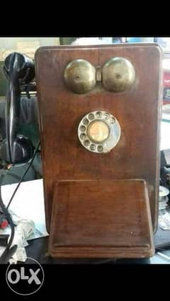 ANTIQUE TELEPHONE ERICSON MODEL 1900 0