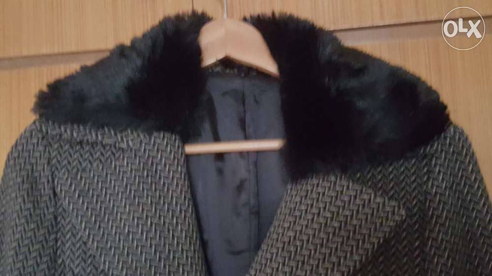 CASPI Wool coat with fur medium large معطف جوخ مع قبة فرو 7