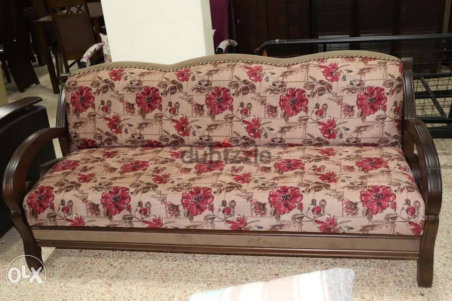 Sofa 3 seats صوفا خشب زين اسفنج باب اول مع صندوق 1