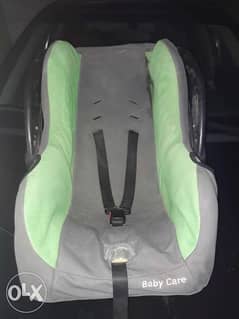 car seat 0