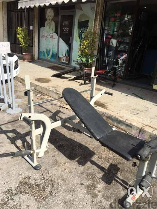 bench adjustable rack with legs extention like new 3