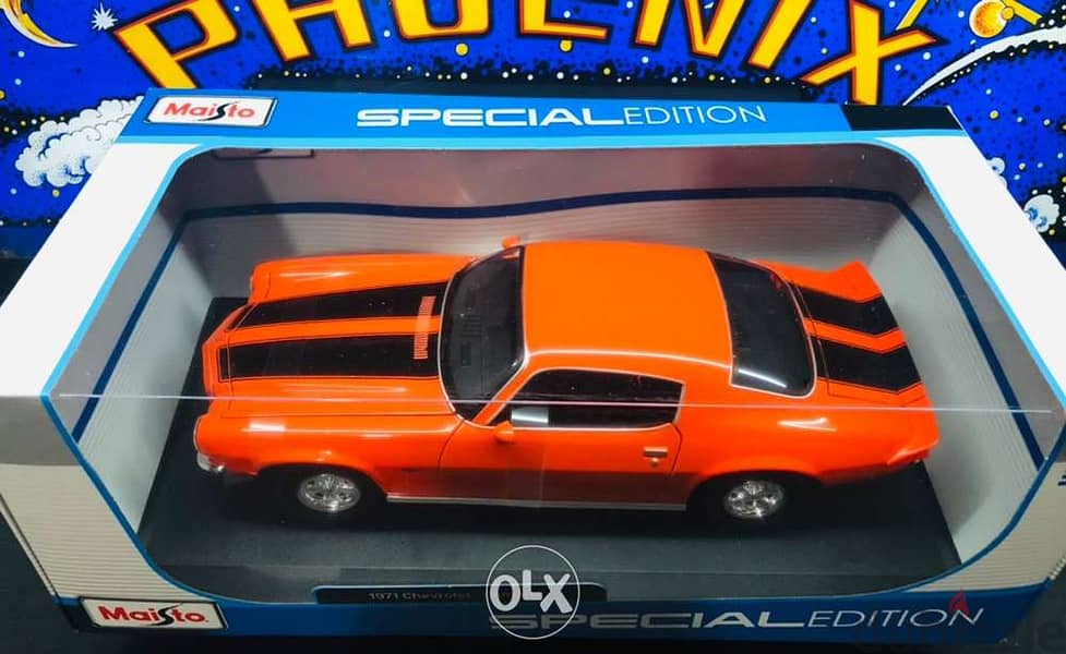 1:18 diecast Camaro Exclusive Orange New 0