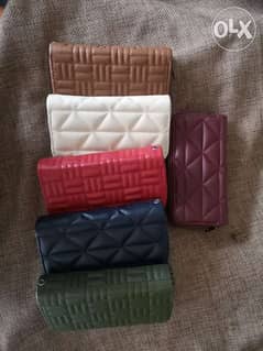 Female elegant leather wallet - محفظة نسائية انيقة