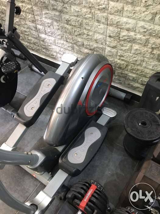 elliptical heavy duty like new very good quality 5