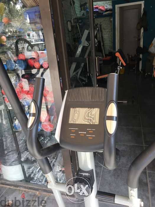 elliptical heavy duty like new very good quality 6