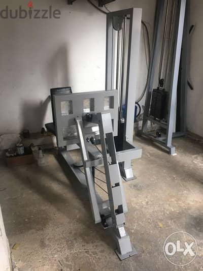 leg press like new very good quality