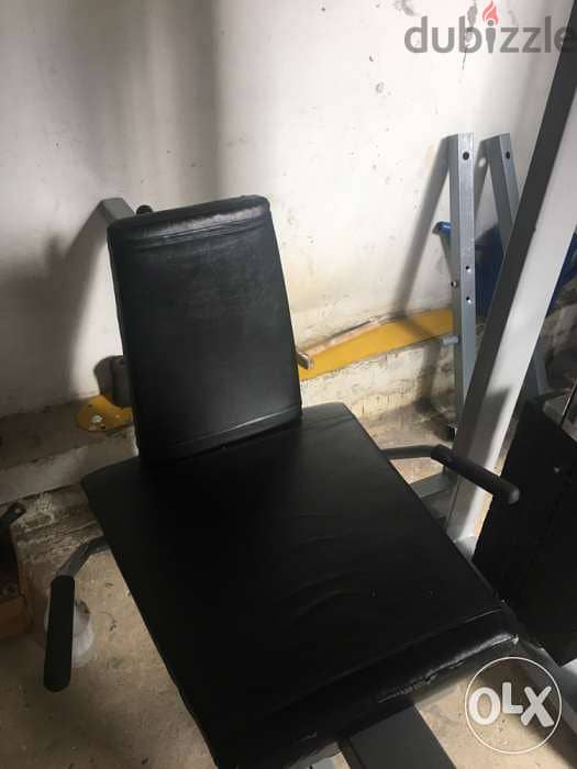 leg press like new very good quality 2