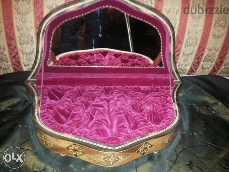 early century bride perfume and jewelry music boxes 2