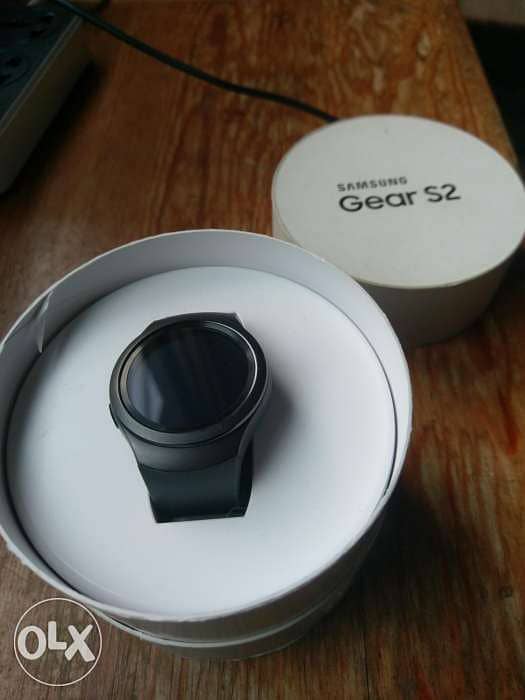 Gear S2 perfct condtn 1