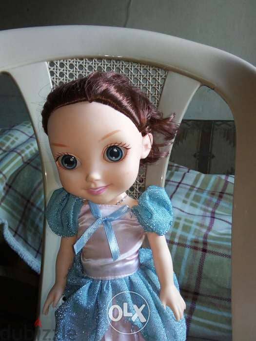 DUNNING PRINCESS doll Talks Walks her bottum is a Skirt Machine=16$ 7
