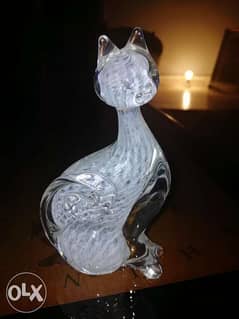 Crystal cat statue