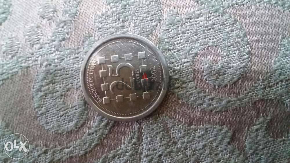 25 Lebanese Coin year 2002 1