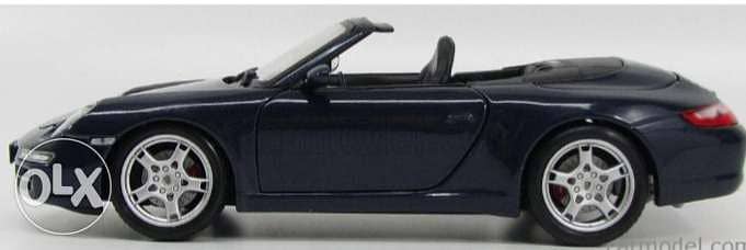 Porsche Carrera S Cabriolet diecast car model 1:18. 1