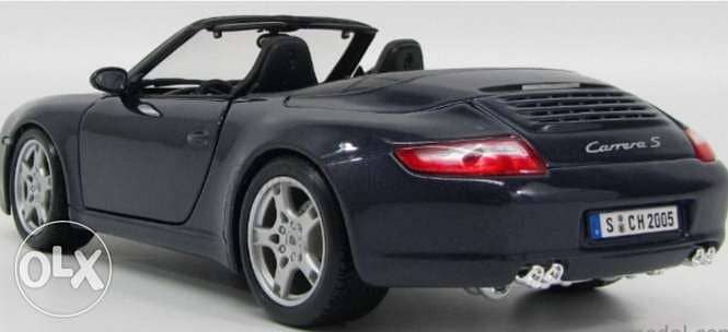 Porsche Carrera S Cabriolet diecast car model 1:18. 2