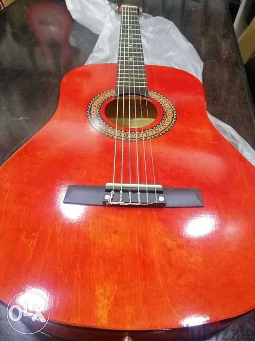 New classic guitars with bag and pics free 3