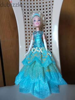 Princess CINDERELLA Disney made from Hasbro like new dressed doll=15$