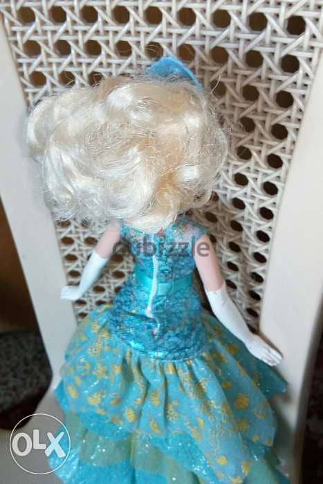 Princess CINDERELLA Disney made from Hasbro like new dressed doll=15$ 6